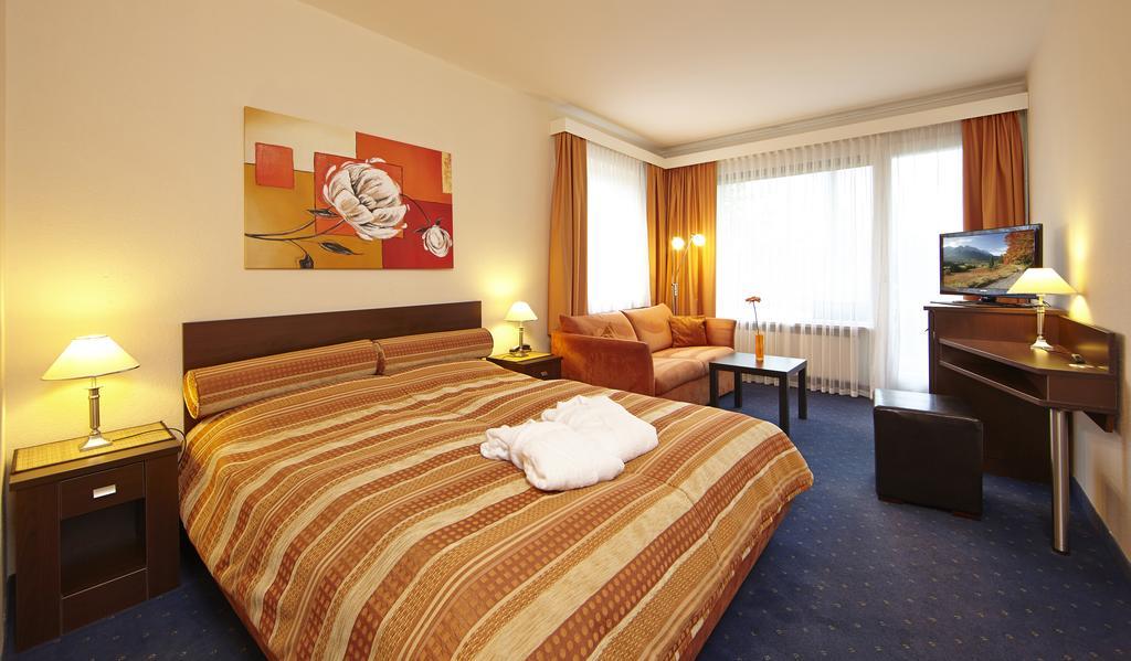 Grainauer Hof Hotel Room photo